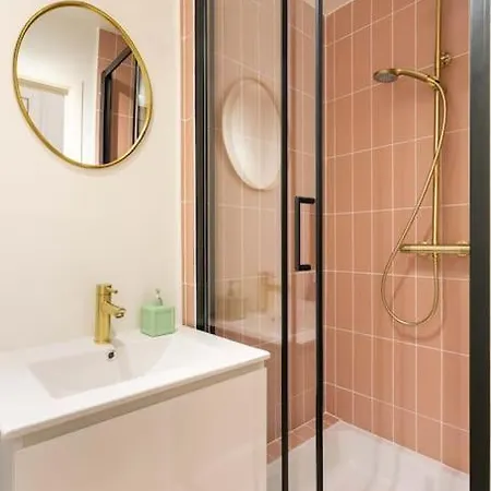 Pink Fairytale-like Apartment *