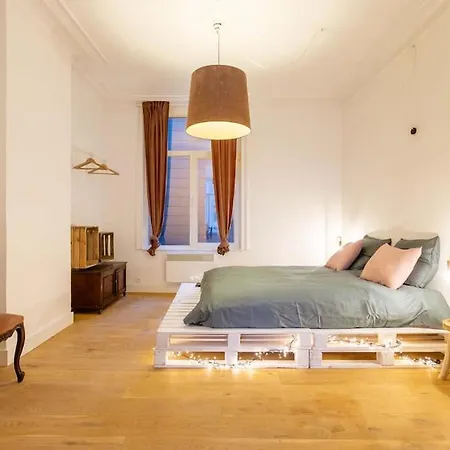 Pink Fairytale-like Apartment Antwerp