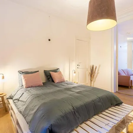 Pink Fairytale-like Apartment *