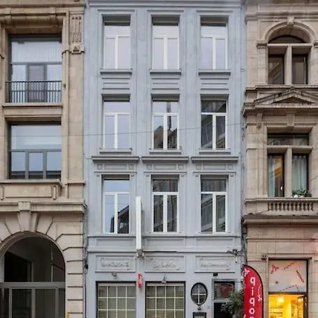 Pink Fairytale-like Apartment Antwerp